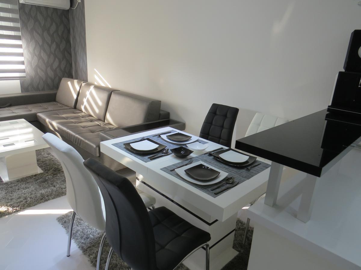 Grey Apartment Ниш Екстер'єр фото