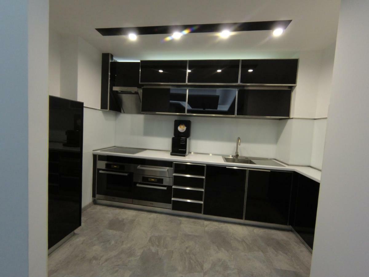 Grey Apartment Ниш Екстер'єр фото