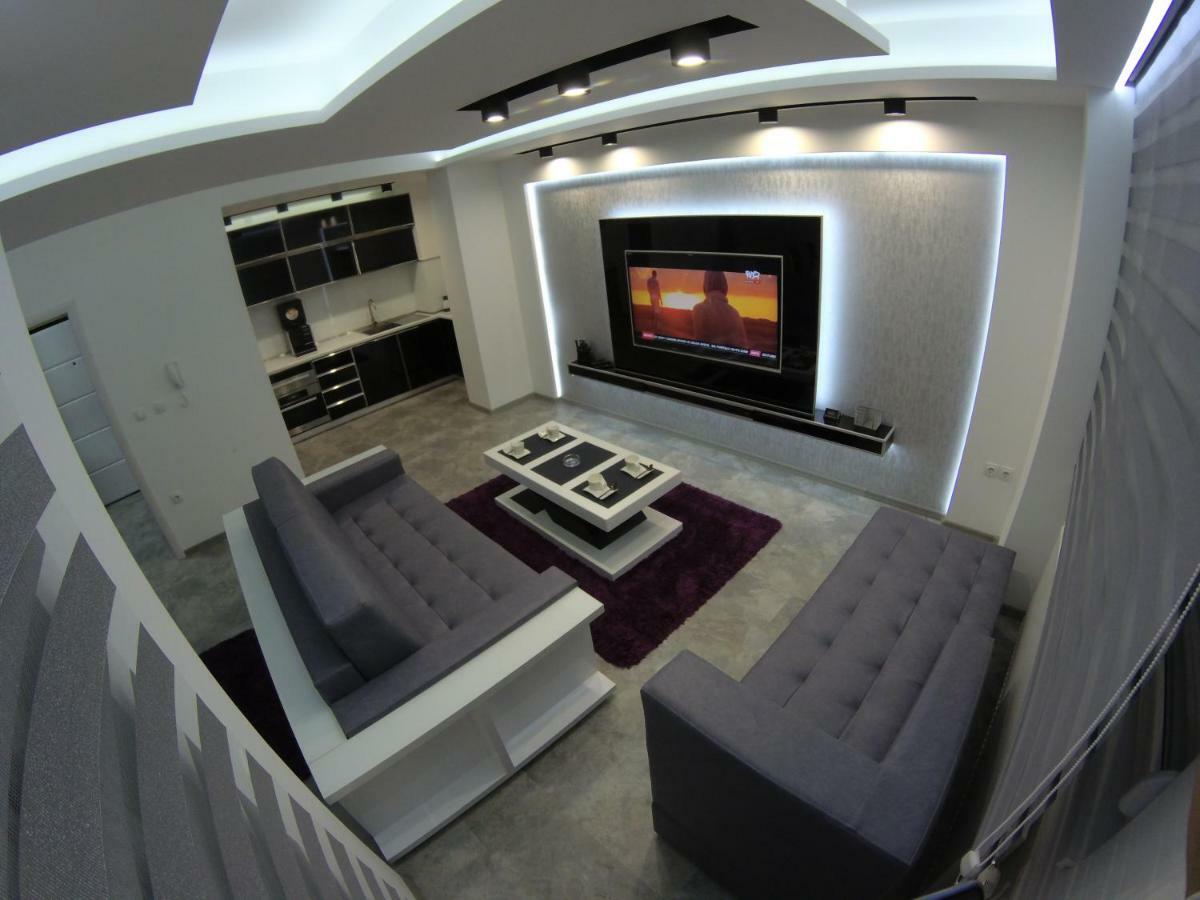 Grey Apartment Ниш Екстер'єр фото