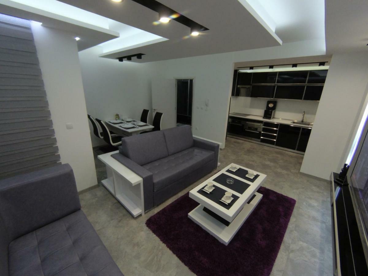 Grey Apartment Ниш Екстер'єр фото
