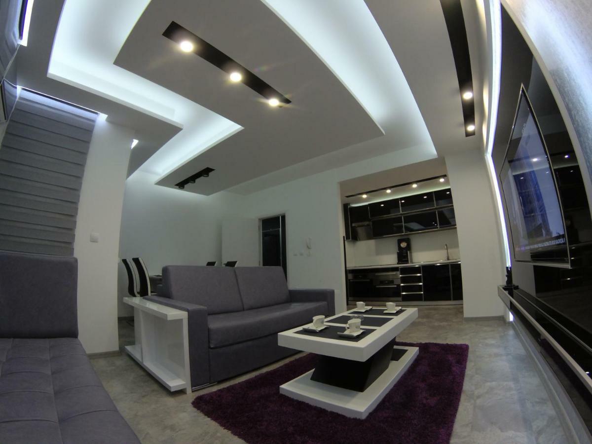 Grey Apartment Ниш Екстер'єр фото